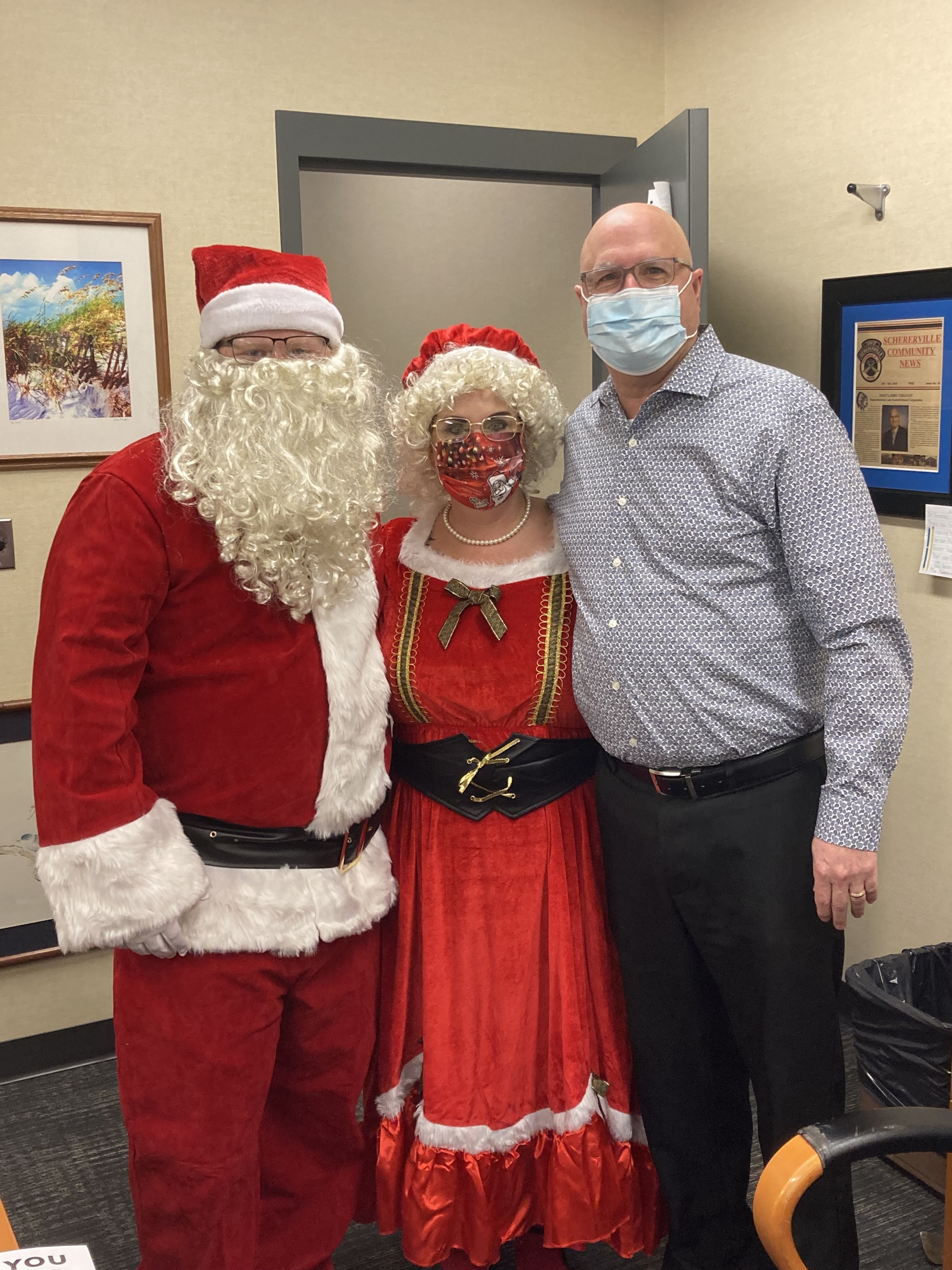 Mr and Mrs Claus came to visit Central Office and wished all a very Merry Christmas!