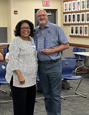 Dr. Veracco was awarded the Lake County Tobacco Prevention Coalition 2023 Champion Educator award for Lake Central's alternative to suspension and student vaping education program, which has become a model for other school districts.